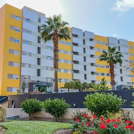 Apartment Flatguest Ramblas Golf 6c - Parking + Pool + Gym *