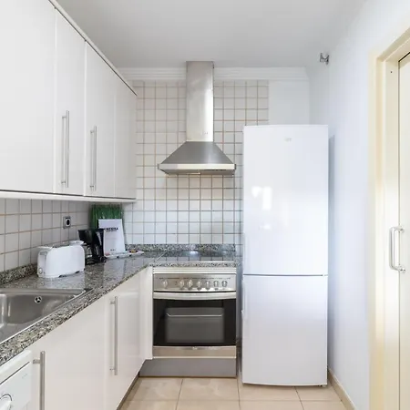 Flatguest Ramblas Golf 6c - Parking + Pool + Gym *