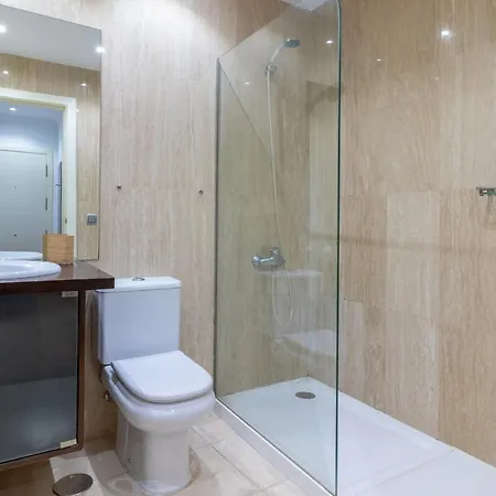 Flatguest Ramblas Golf 6c - Parking + Pool + Gym Apartment *
