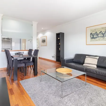 Flatguest Ramblas Golf 6c - Parking + Pool + Gym
